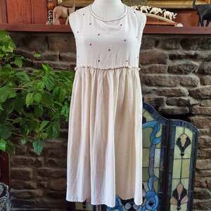 ZOLA Shift Dress Cream Beige Linen Side Pockets Soft Unlined Medium